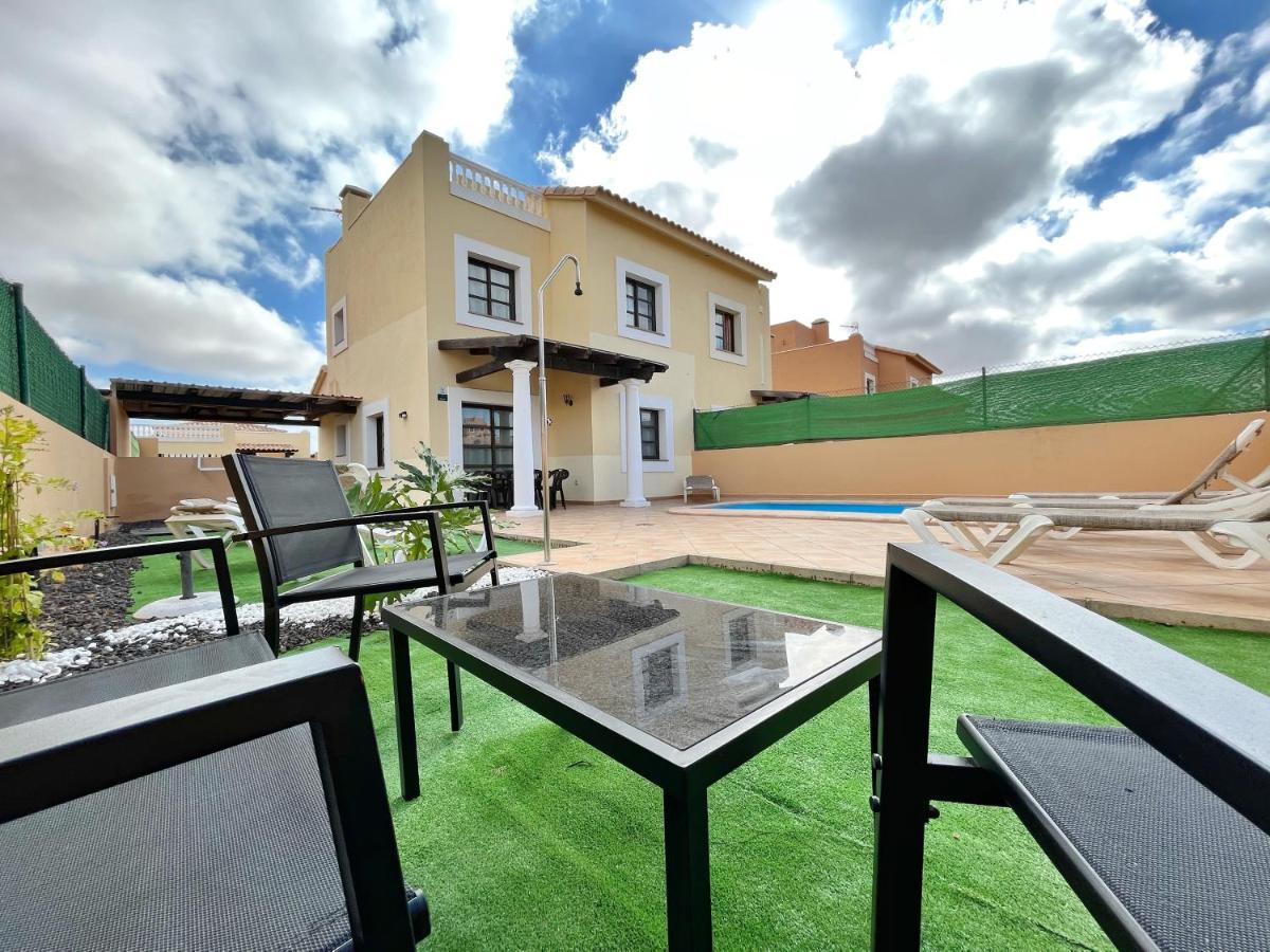 Ftv Holidays Homes Corralejo Exteriör bild