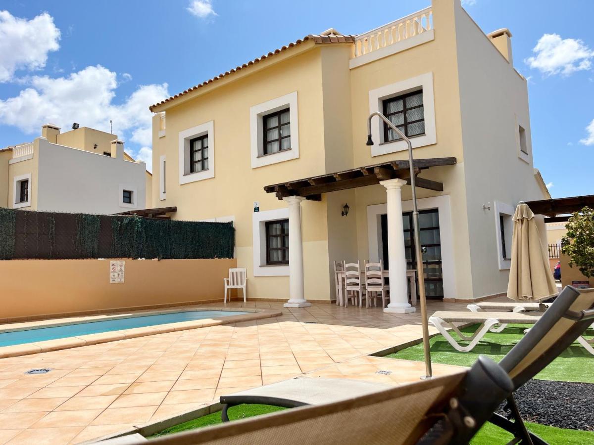 Ftv Holidays Homes Corralejo Exteriör bild