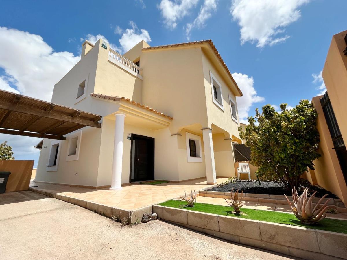 Ftv Holidays Homes Corralejo Exteriör bild